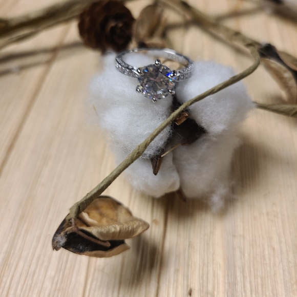 OMG!!! 💥💥NEW💥💥3.75 CT Trillant Round Cut CZ with 925 Sterling Silver band - Picture 6 of 12